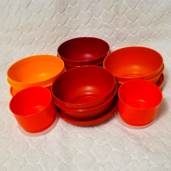 🎋Tupperware 12pc Snack Cups w/Seal & Serve Bowls - Picture 4 of 6